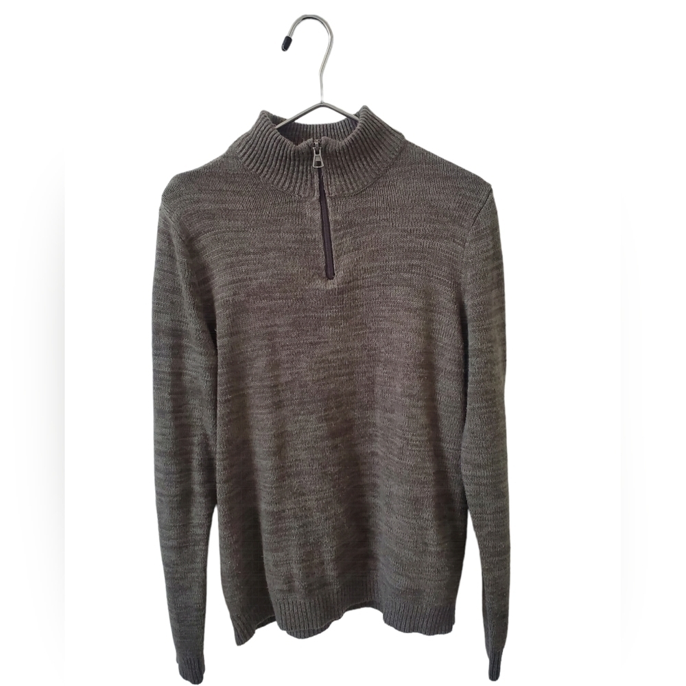 Green quarter zip
